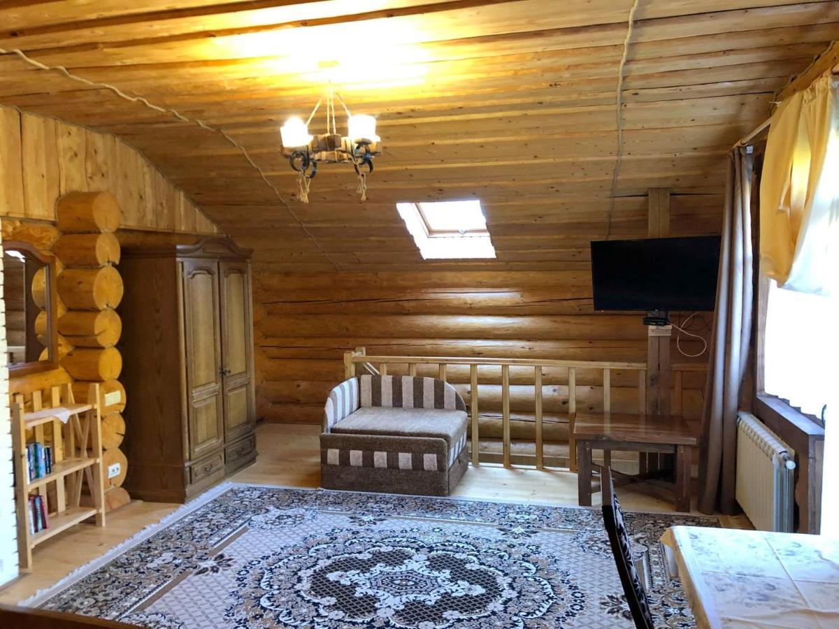 فندق U Druziv بوليانا المظهر الخارجي الصورة